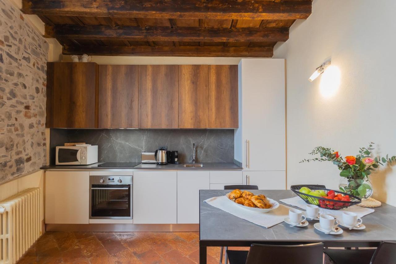 Antiche Mura Como By Rent All Como Exterior photo